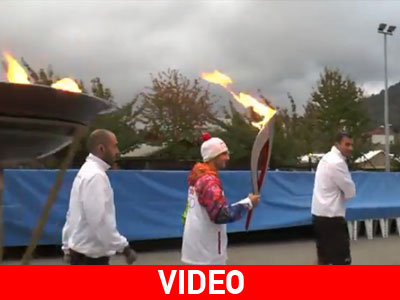 Συνεχίζει την πορεία της η Ολυμπιακή Φλόγα